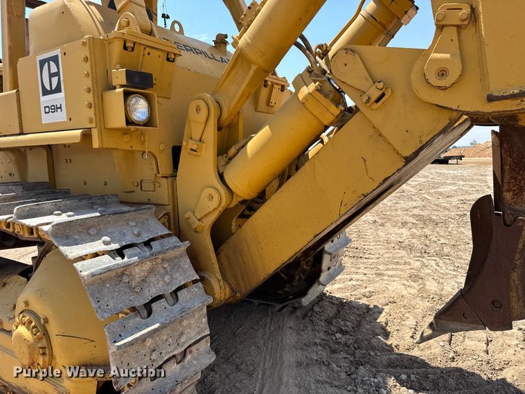 image for item EW4618 1975 Caterpillar D9H dozer