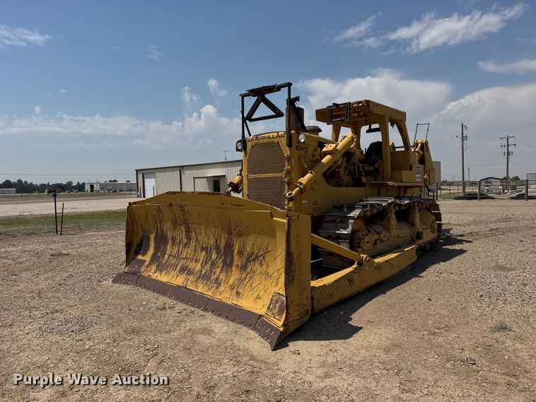image for item EW4618 1975 Caterpillar D9H dozer