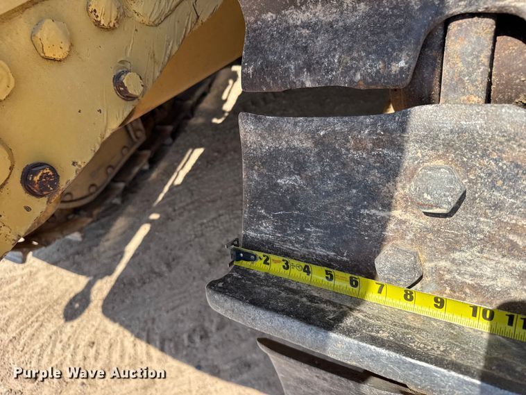 image for item EW4618 1975 Caterpillar D9H dozer