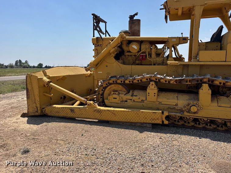 image for item EW4618 1975 Caterpillar D9H dozer