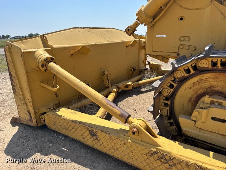 image for item EW4618 1975 Caterpillar D9H dozer