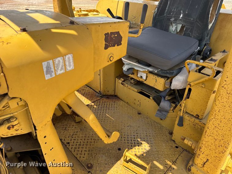 image for item EW4618 1975 Caterpillar D9H dozer
