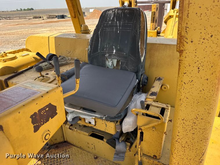 image for item EW4618 1975 Caterpillar D9H dozer