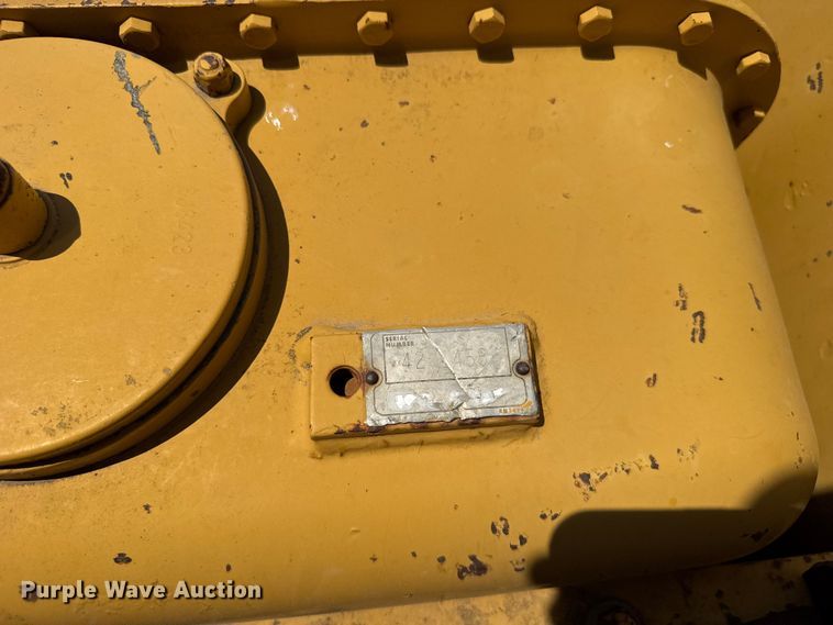 image for item EW4618 1975 Caterpillar D9H dozer