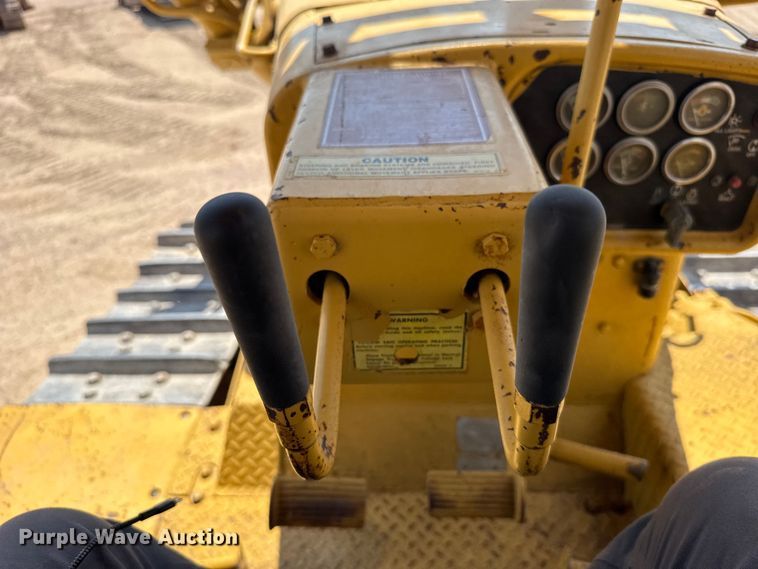 image for item EW4618 1975 Caterpillar D9H dozer