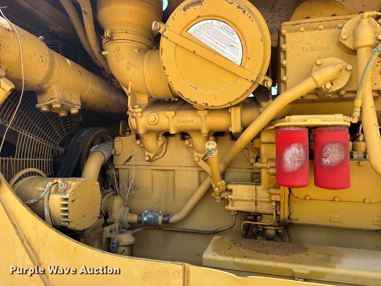 image for item EW4618 1975 Caterpillar D9H dozer