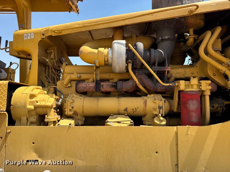 image for item EW4618 1975 Caterpillar D9H dozer