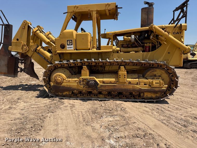 image for item EW4618 1975 Caterpillar D9H dozer
