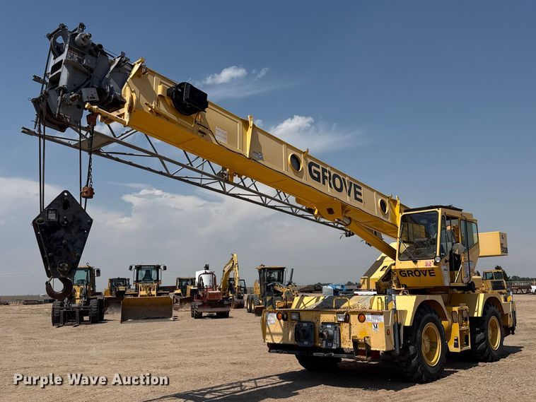image for item EW4621 2000 Grove RT522B crane