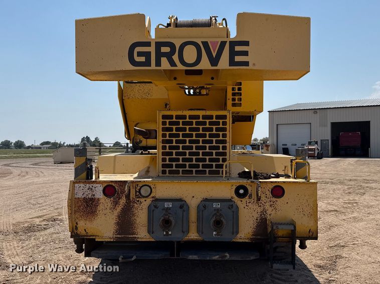 image for item EW4621 2000 Grove RT522B crane