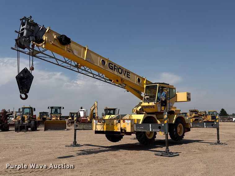 image for item EW4621 2000 Grove RT522B crane
