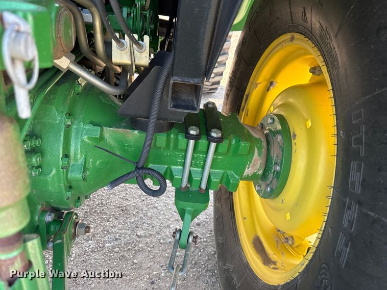 image for item EW4622 2014 John Deere 5085E MFWD tractor