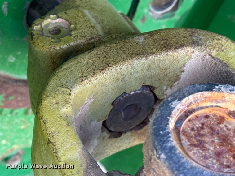 image for item EW4622 2014 John Deere 5085E MFWD tractor