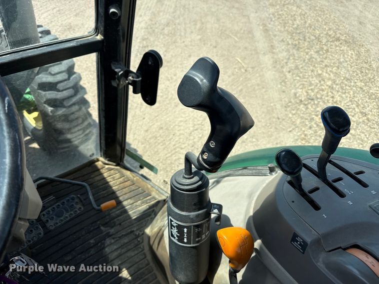 image for item EW4622 2014 John Deere 5085E MFWD tractor
