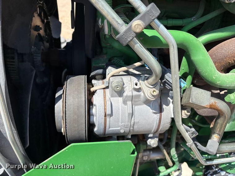 image for item EW4622 2014 John Deere 5085E MFWD tractor