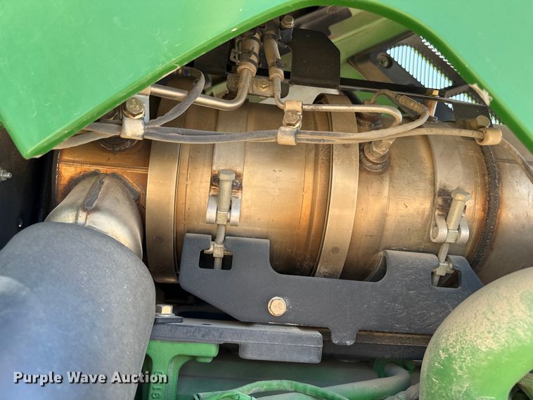 image for item EW4622 2014 John Deere 5085E MFWD tractor