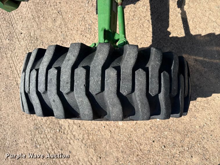 image for item EW4622 2014 John Deere 5085E MFWD tractor