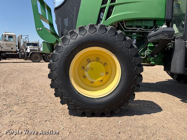 image for item EW4622 2014 John Deere 5085E MFWD tractor