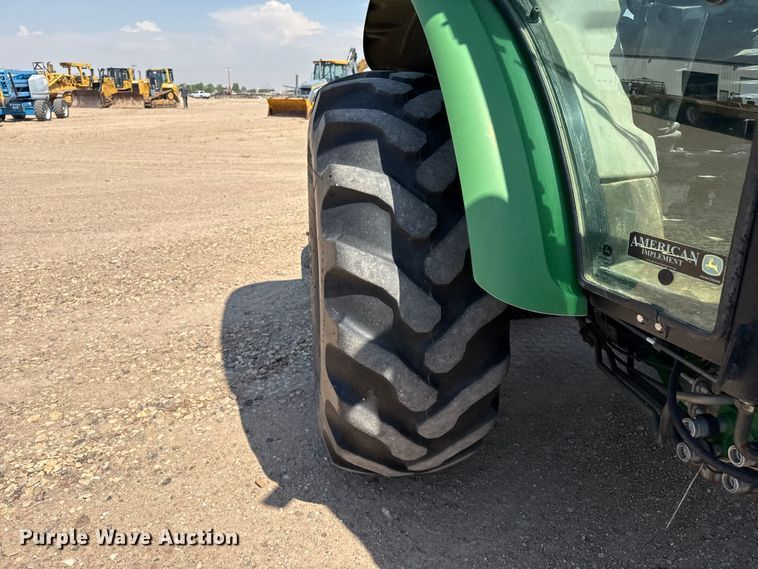 image for item EW4622 2014 John Deere 5085E MFWD tractor