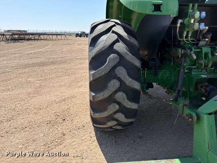 image for item EW4622 2014 John Deere 5085E MFWD tractor