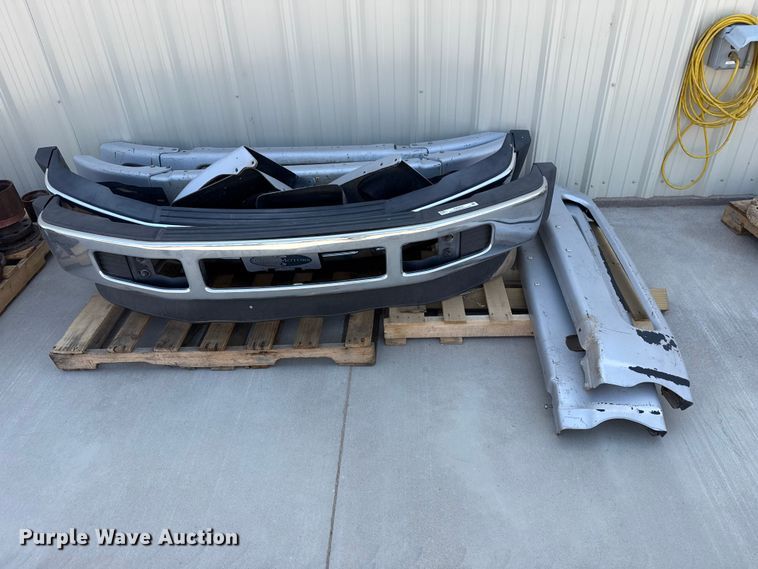 image for item EW4627 front bumpers