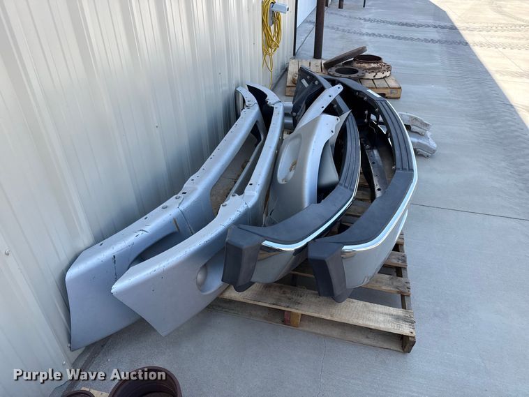image for item EW4627 front bumpers
