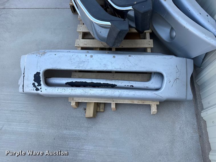 image for item EW4627 front bumpers