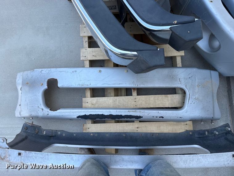 image for item EW4627 front bumpers