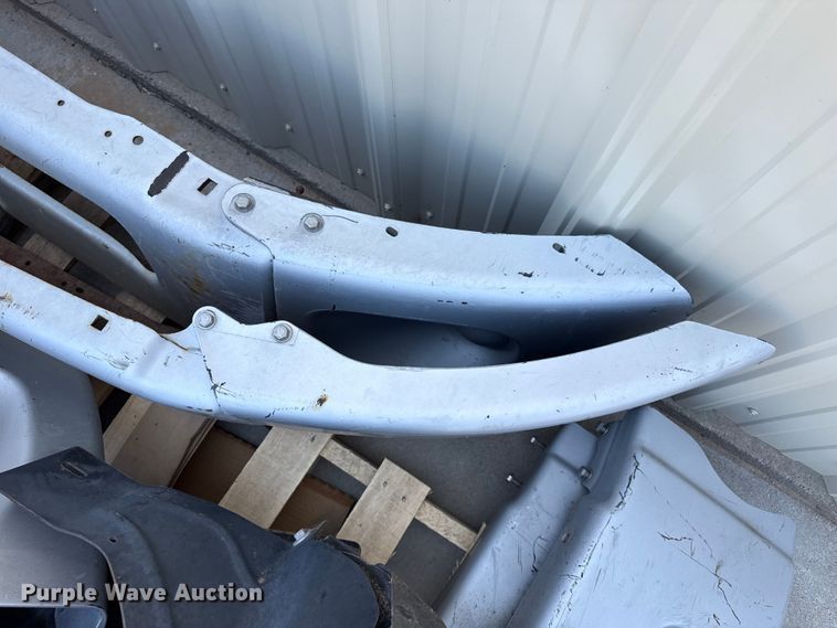 image for item EW4627 front bumpers