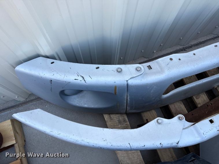 image for item EW4627 front bumpers