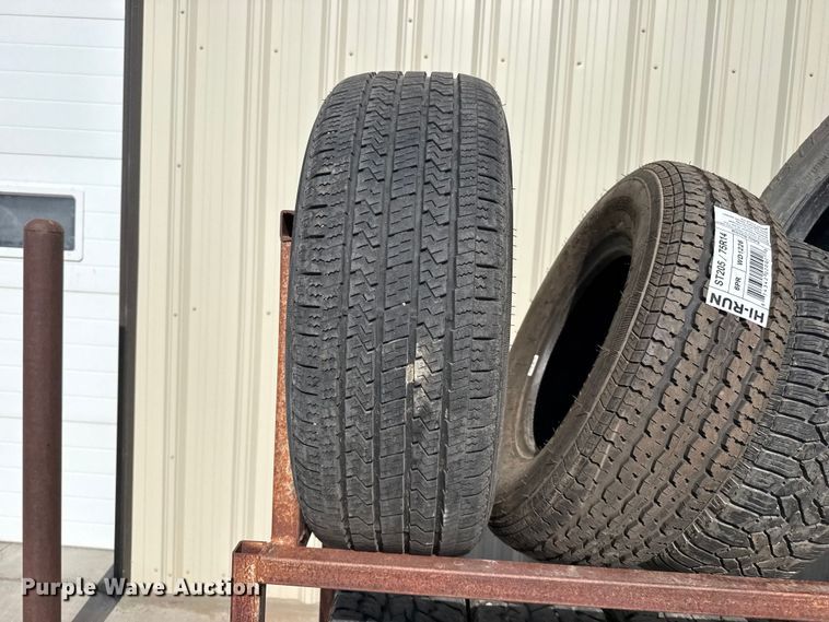 image for item EW4629 (26) tires