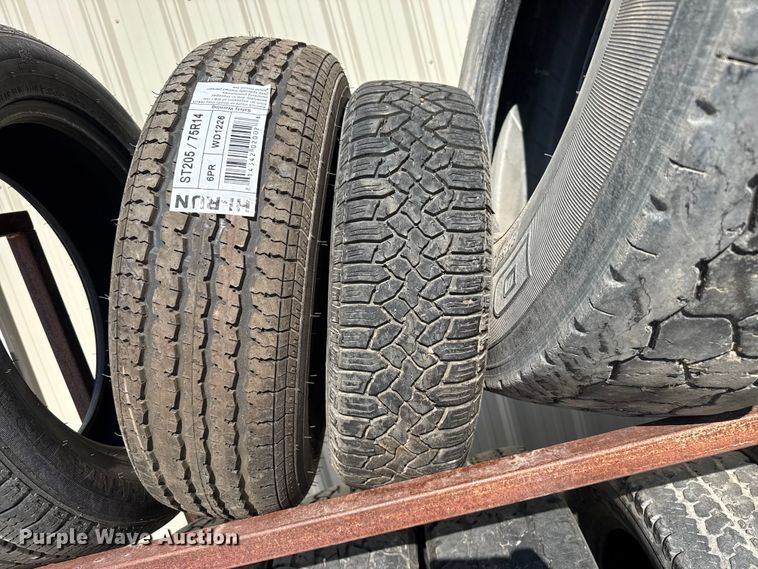 image for item EW4629 (26) tires