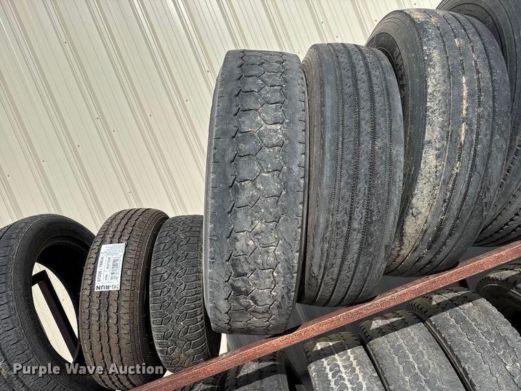 image for item EW4629 (26) tires