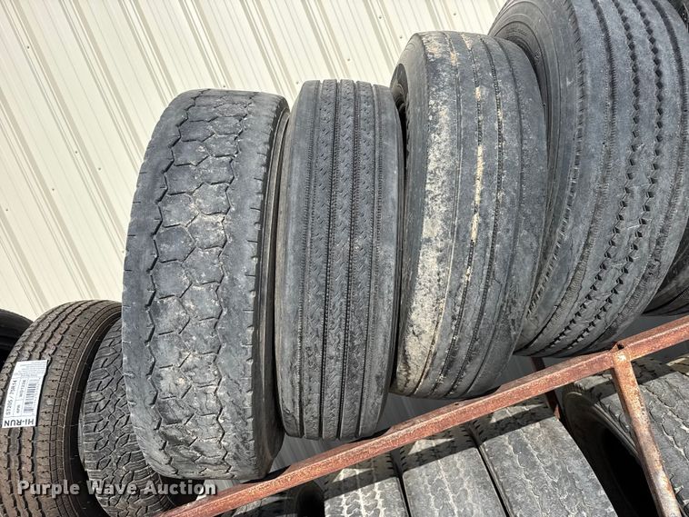 image for item EW4629 (26) tires