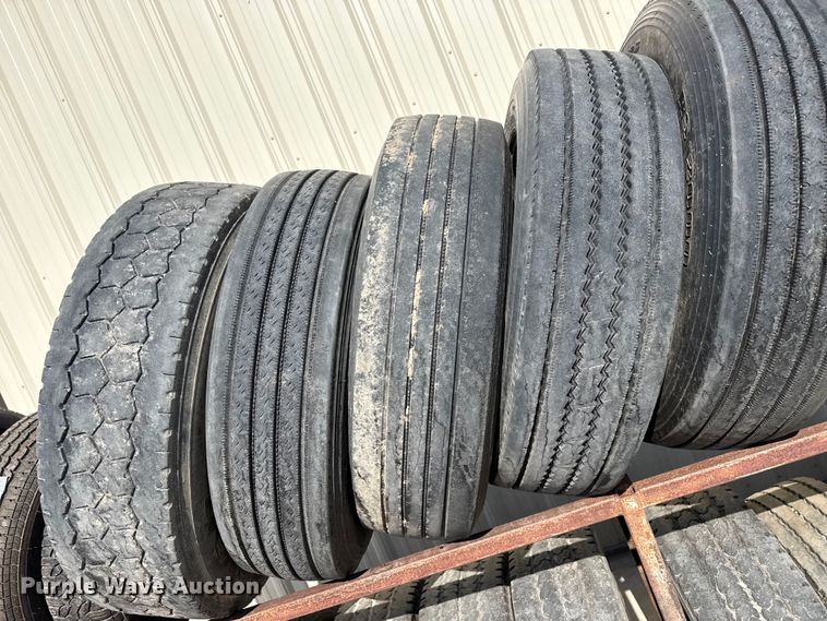 image for item EW4629 (26) tires