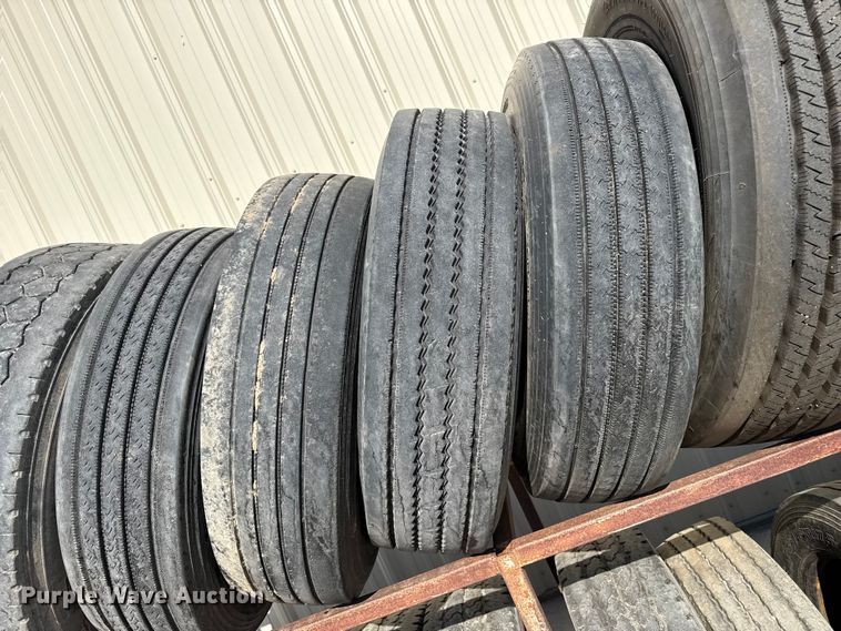image for item EW4629 (26) tires