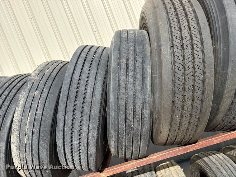 image for item EW4629 (26) tires
