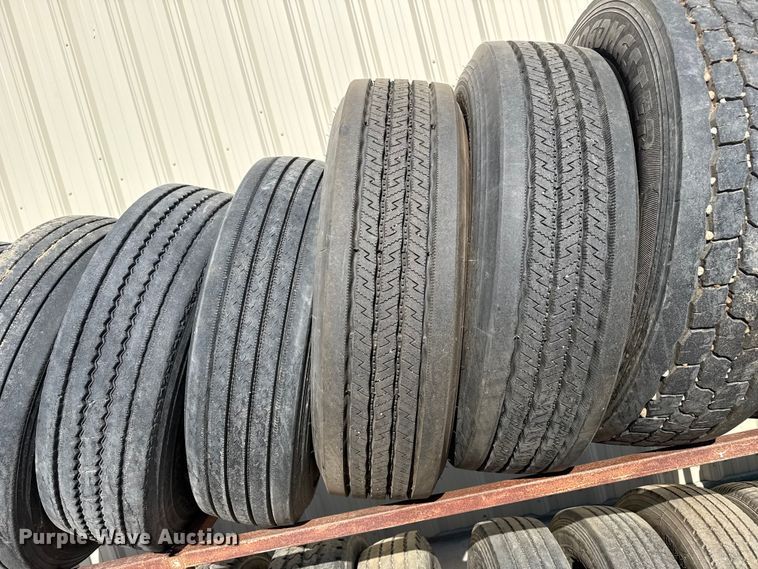 image for item EW4629 (26) tires