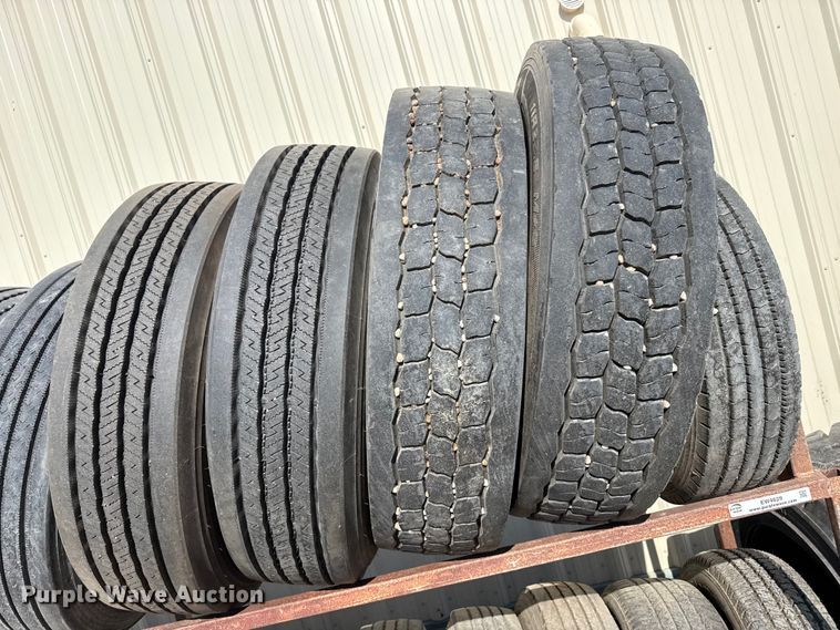 image for item EW4629 (26) tires