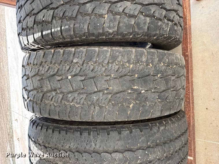 image for item EW4629 (26) tires