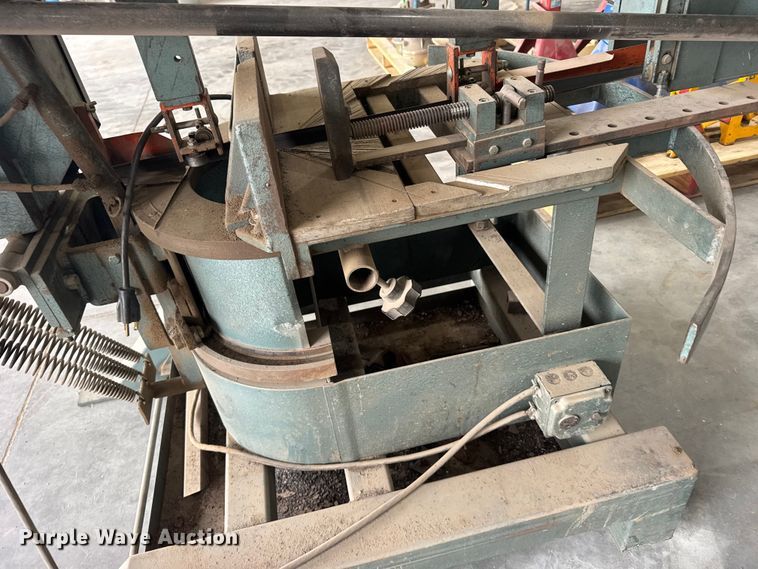 image for item EW4633 Ellis 3000 horizontal metal band saw