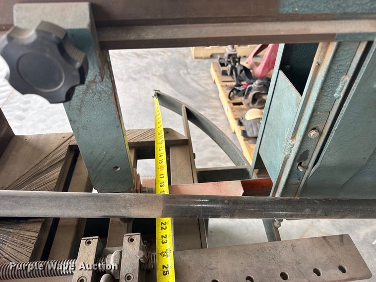 image for item EW4633 Ellis 3000 horizontal metal band saw