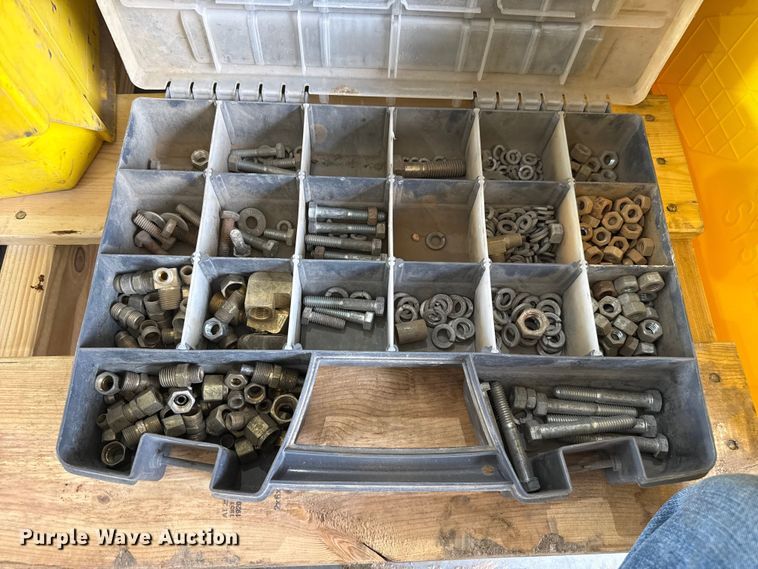 image for item EW4635 Assorted tools