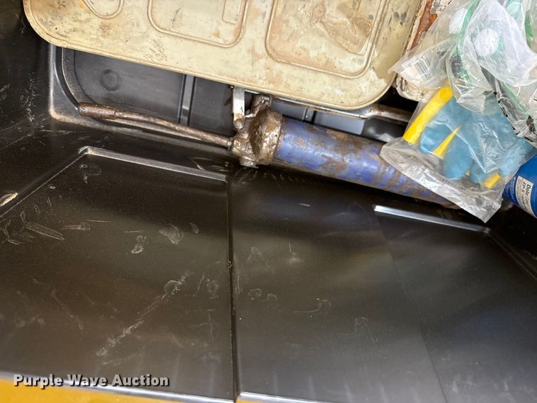 image for item EW4635 Assorted tools