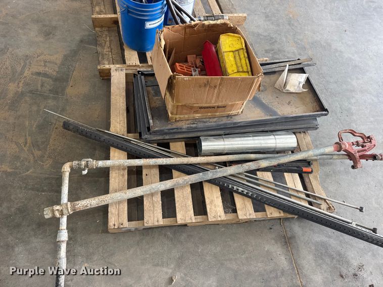 image for item EW4637 Assorted parts