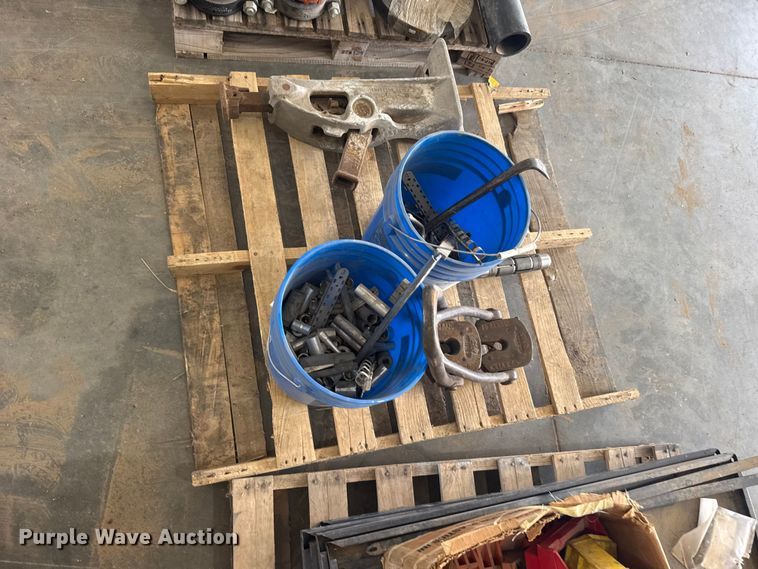image for item EW4637 Assorted parts