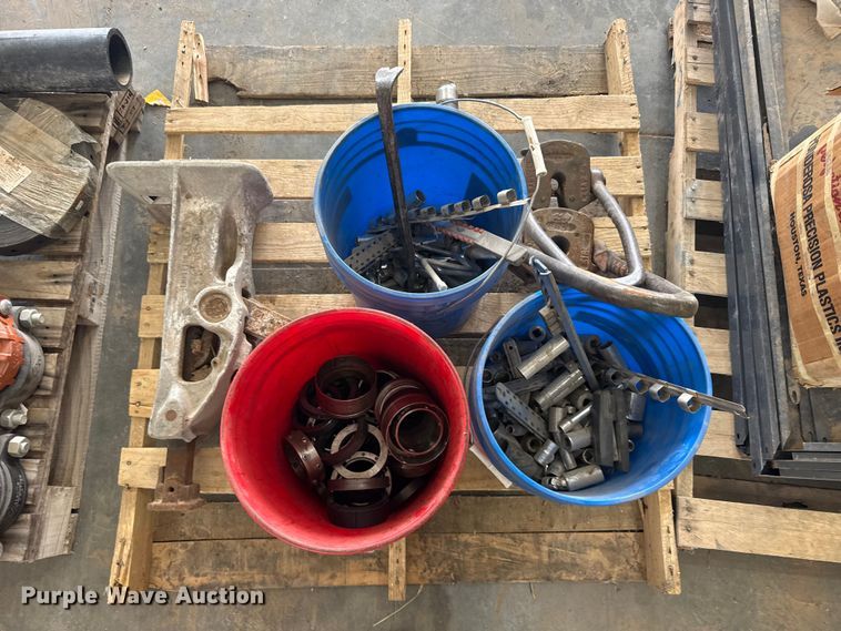 image for item EW4637 Assorted parts