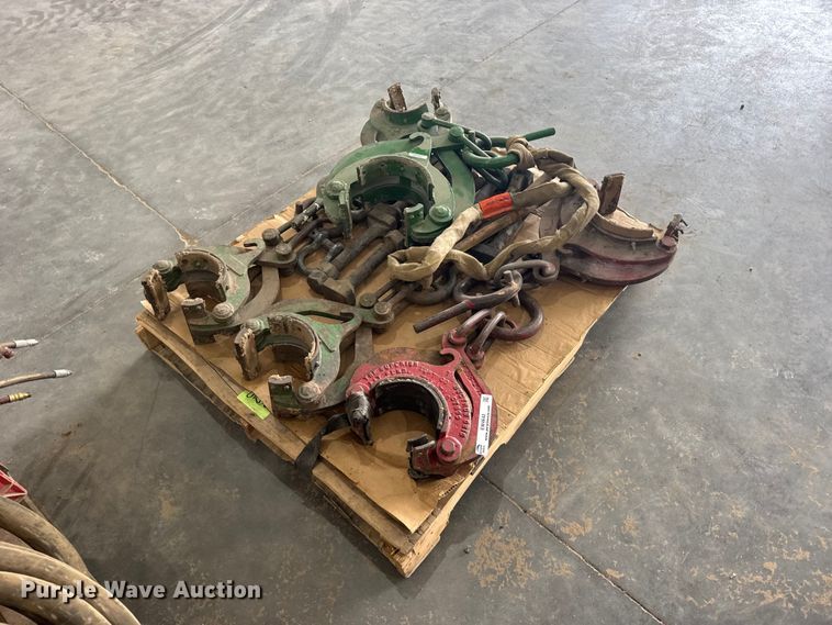 image for item EW4642 Approximately 6 pipe lifting clamps