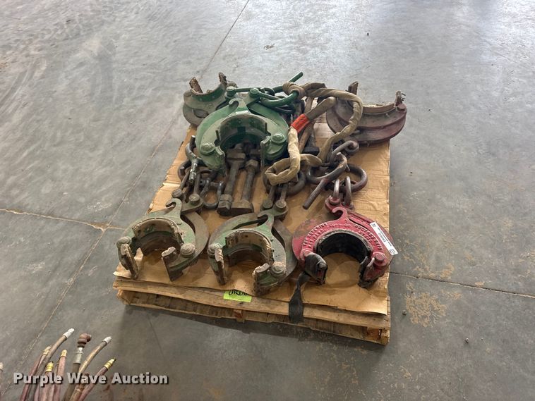 image for item EW4642 Approximately 6 pipe lifting clamps