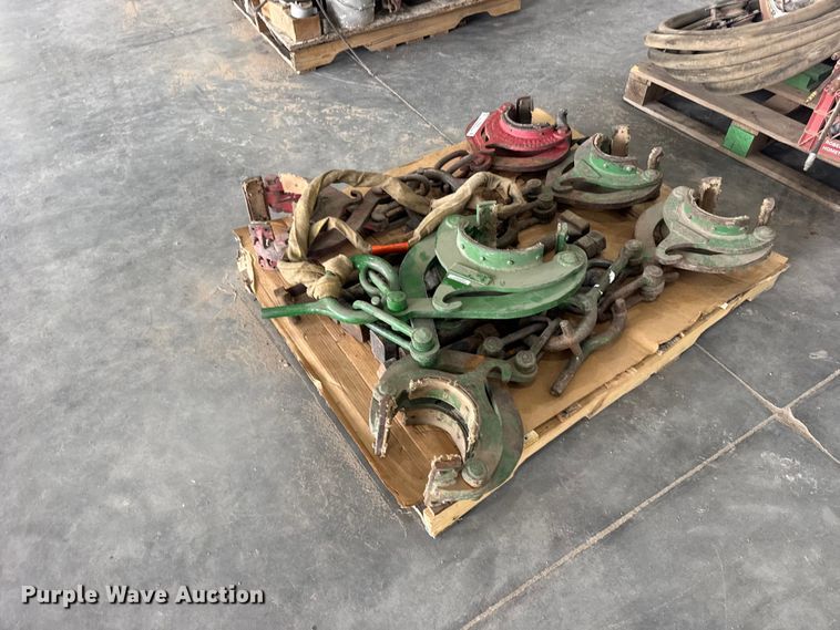 image for item EW4642 Approximately 6 pipe lifting clamps